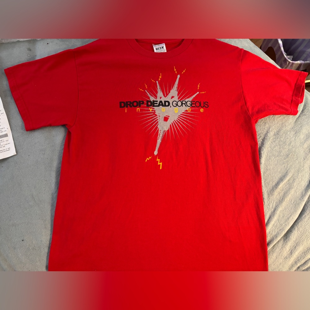 DROP DEAD, GORGEOUS In Vogue T-Shirt | Rare Red variant